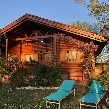 Chalet B&B Laghetti Martina Crevalcore 外观 照片